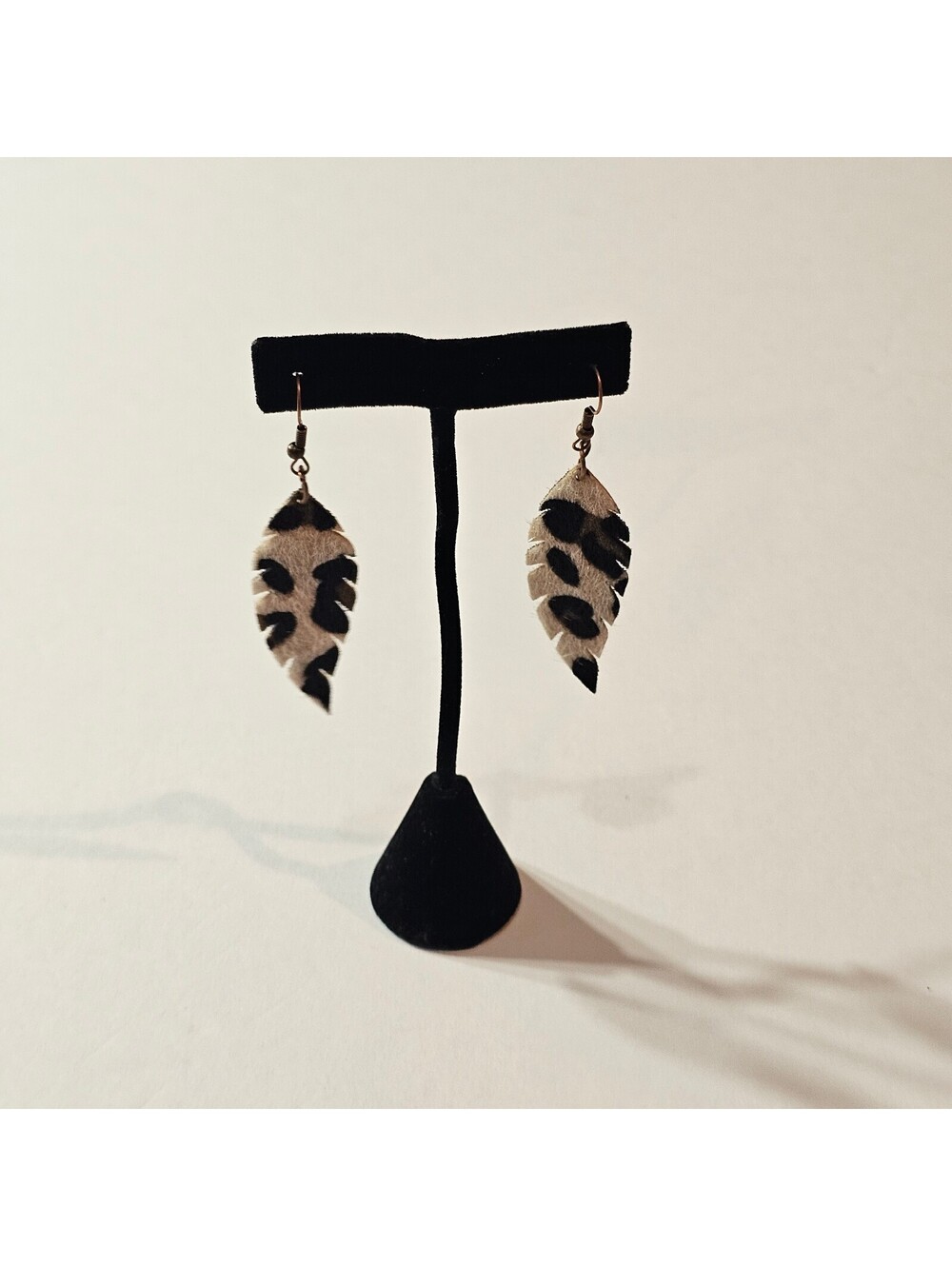 Leopard Print Feather Dangle Earrings